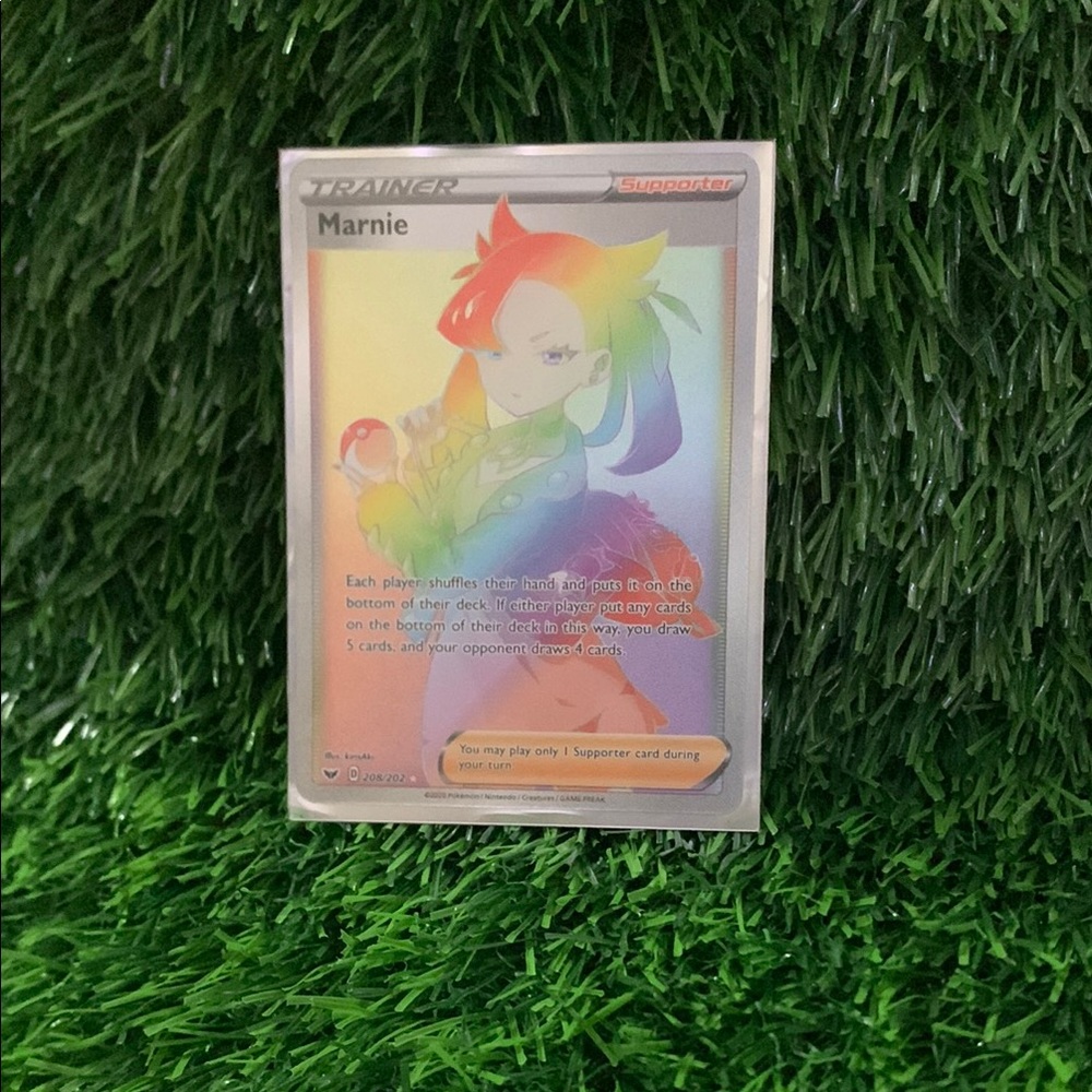 Pokemon Trainer Card - Marnie Holographic